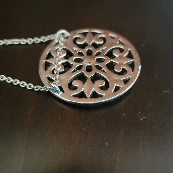 Swarovski Necklace - Picture 3 of 8